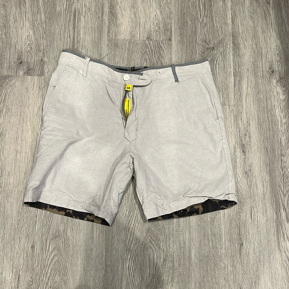 Men’s Reversible Shorts - Boutique Shorts from Manhattan Beach - Size 34